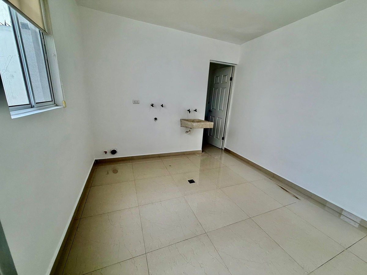 House in Cerrada de Cumbres, Monterrey, photo 8 of 24