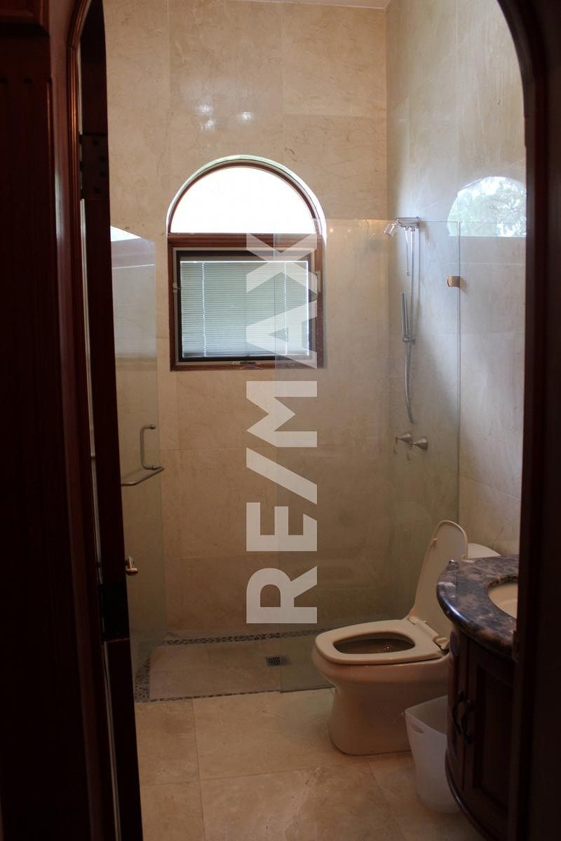 House in Fraccionamiento Villas del Mesón, Querétaro, photo 22 of 43