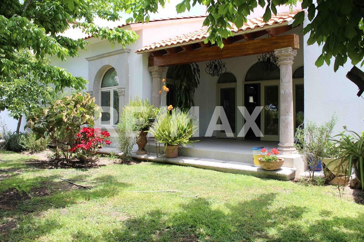 House in Fraccionamiento Villas del Mesón, Querétaro, photo 40 of 43