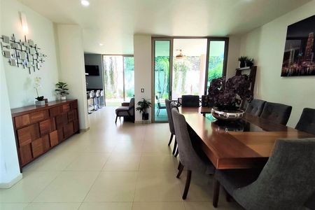 Casa en venta en Valle Imperial en Zapopan
