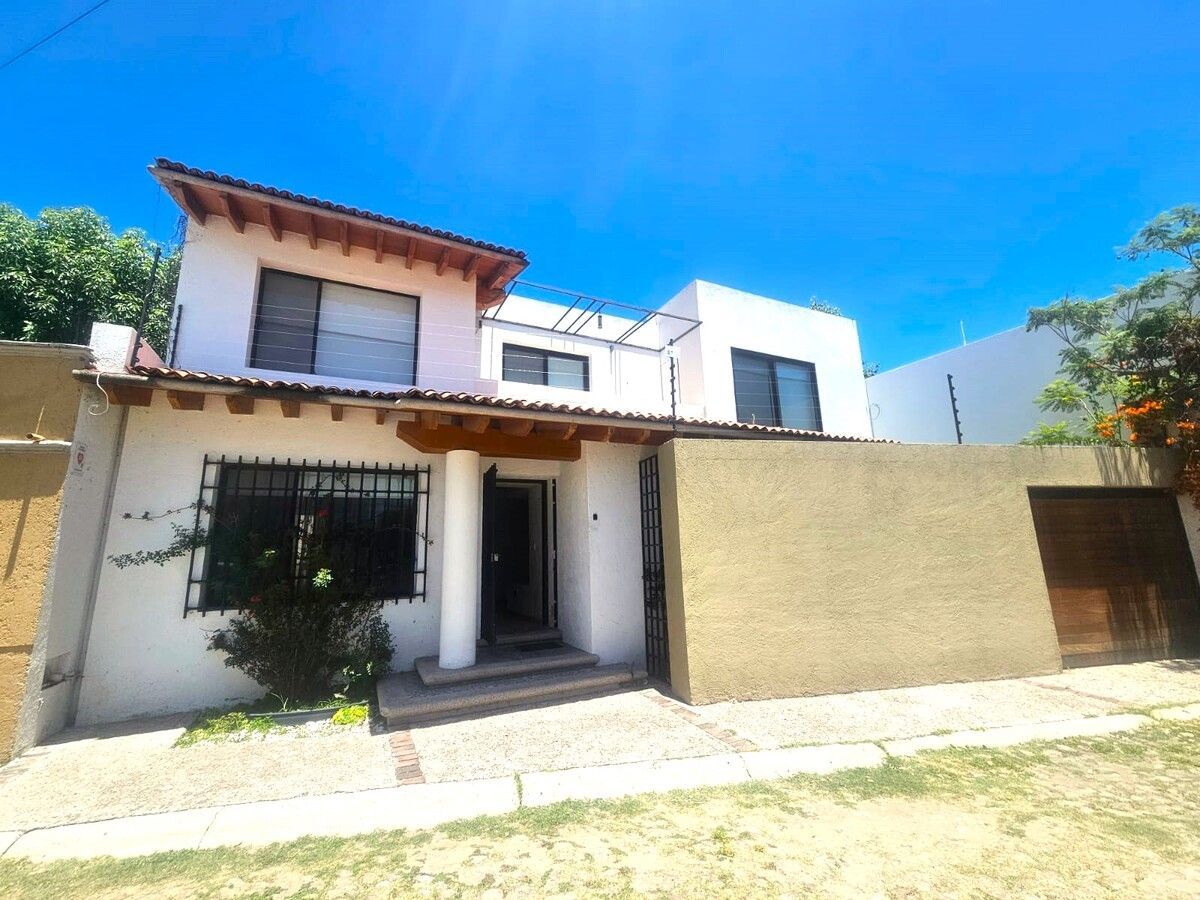 Casa en venta o Renta en JURICA, foto 1 de 22