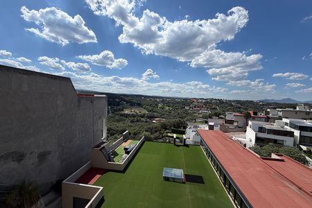 Renta Moderno departamento en Condado de Sayavedra