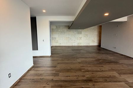Renta Moderno departamento en Condado de Sayavedra