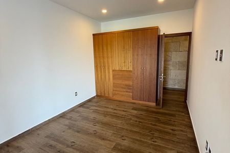 Renta Moderno departamento en Condado de Sayavedra
