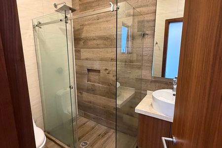 Renta Moderno departamento en Condado de Sayavedra
