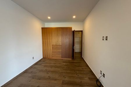 Renta Moderno departamento en Condado de Sayavedra