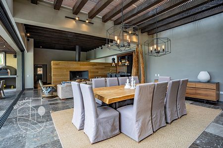 Casa en Venta Fraccionamiento Izar Valle de Bravo¡Descubre tu próximo refugio en