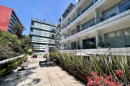Loft amueblado con amenidades tipo resort y estacionamiento en ALURE Condesa
