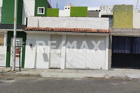 CASA EN RENTA