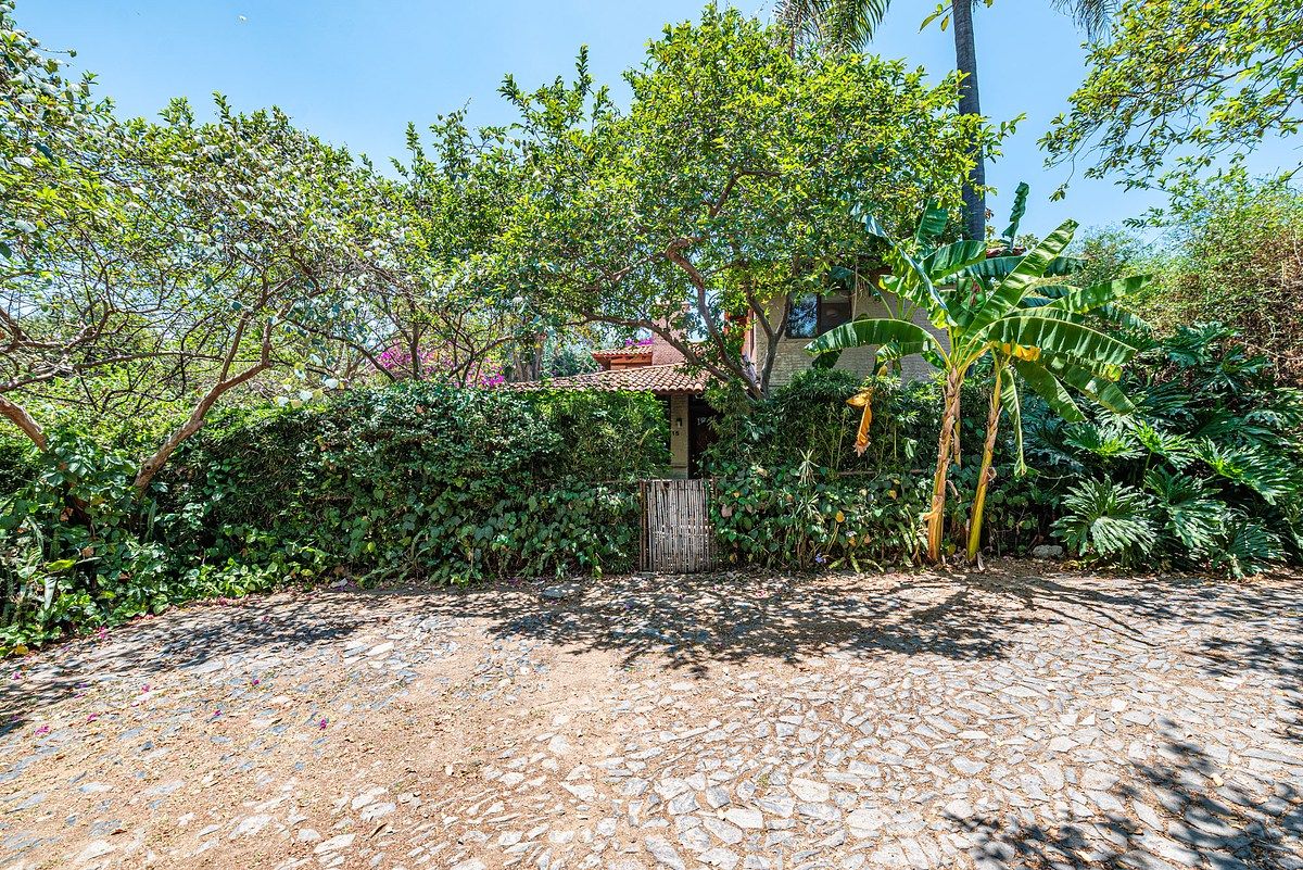 🌿 Residencia en Venta en Los Guayabos, Zapopan – Vive rodeado de naturaleza y e, foto 1 de 20