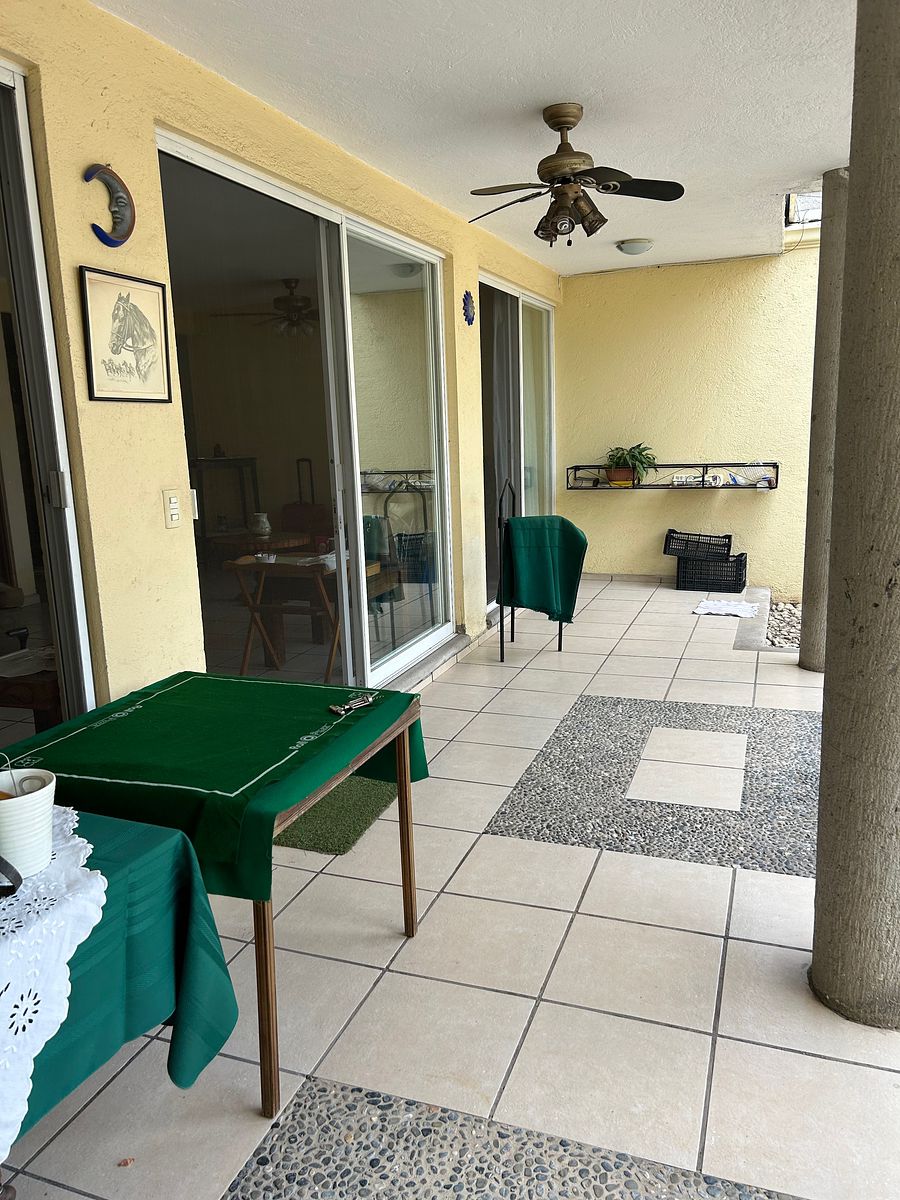House in Lomas de Cortes, Cuernavaca, photo 2 of 17