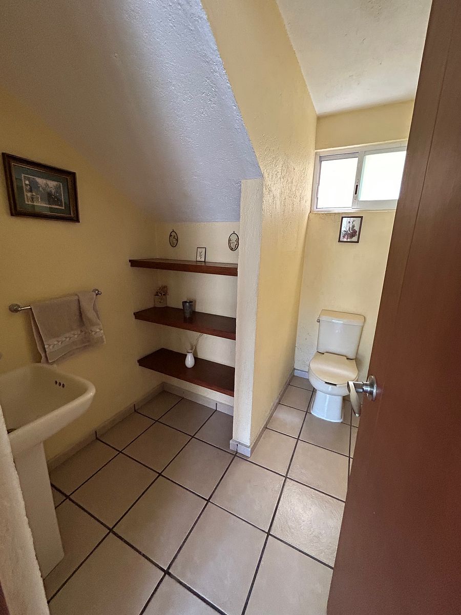 House in Lomas de Cortes, Cuernavaca, photo 6 of 17