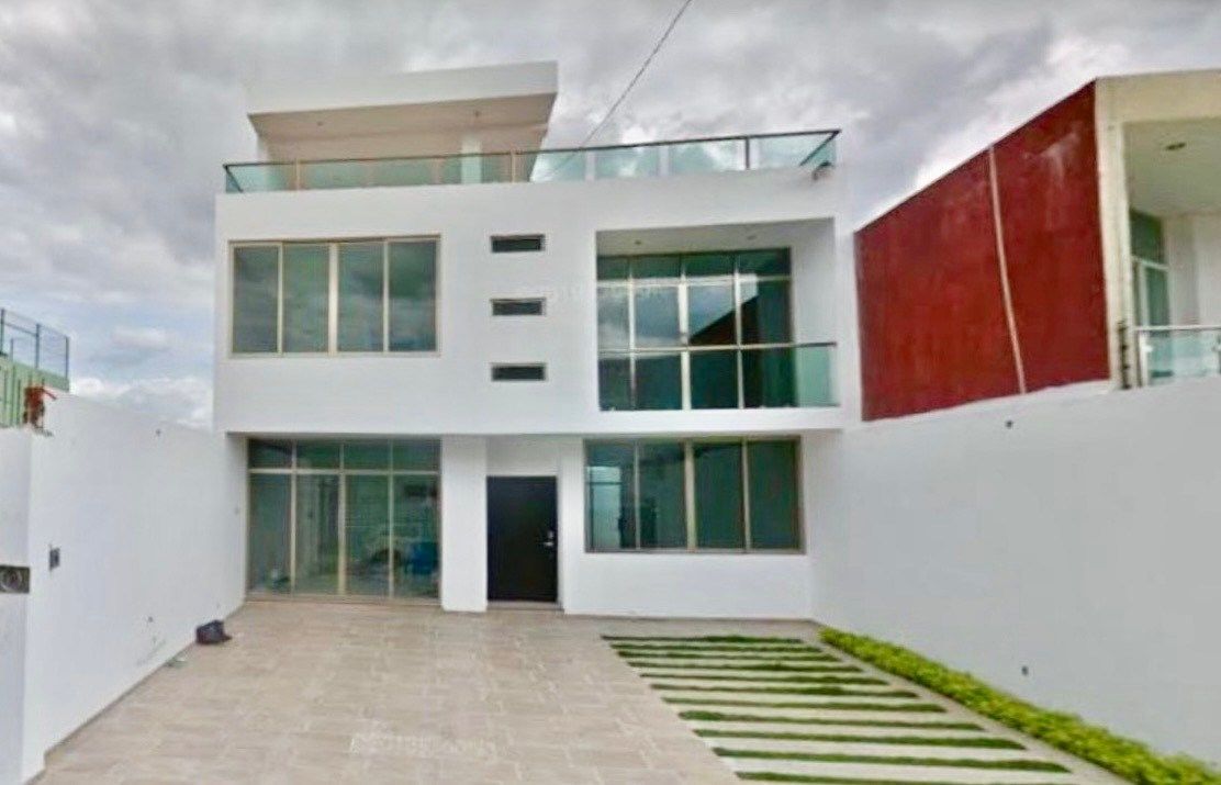 SE VENDE CASA EN REMATE BANCARIO COL. SAHOP $1,800,000 TUXTLA, foto 1 de 10