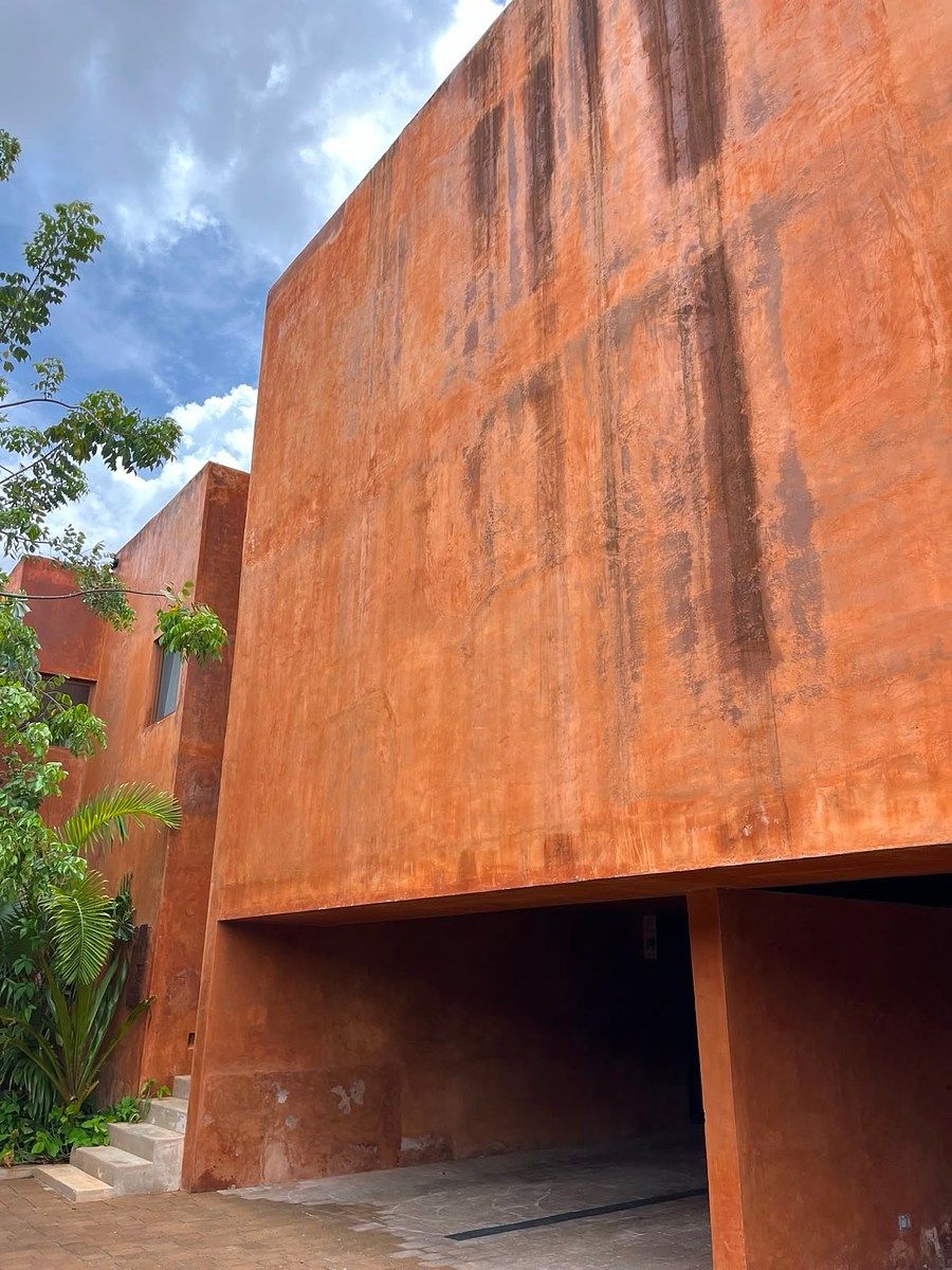 VILLA DE LUJO DENTRO DE PRIVADA EN EL CENTRO DE MERIDA, foto 1 de 34