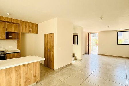 Casa en renta de tres habitaciones Acento Residencial en Zakia