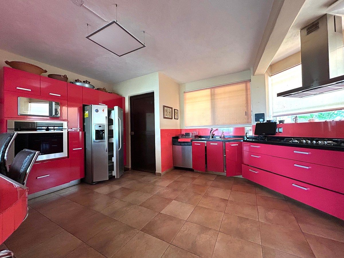 House in Lomas de Tzompantle, Cuernavaca, photo 7 of 32