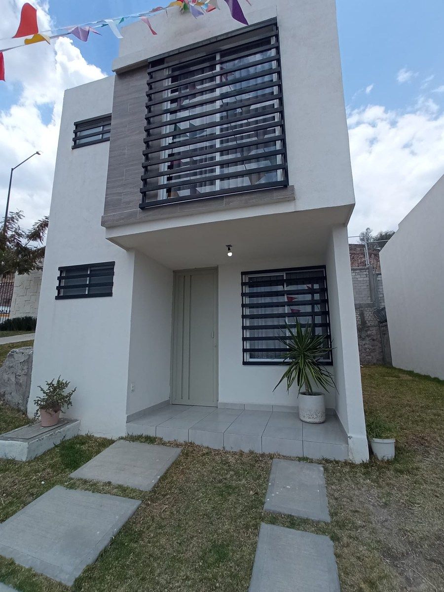 Casa em condomínio fechado em Jardines de Los Naranjos, León, foto 2 de 18