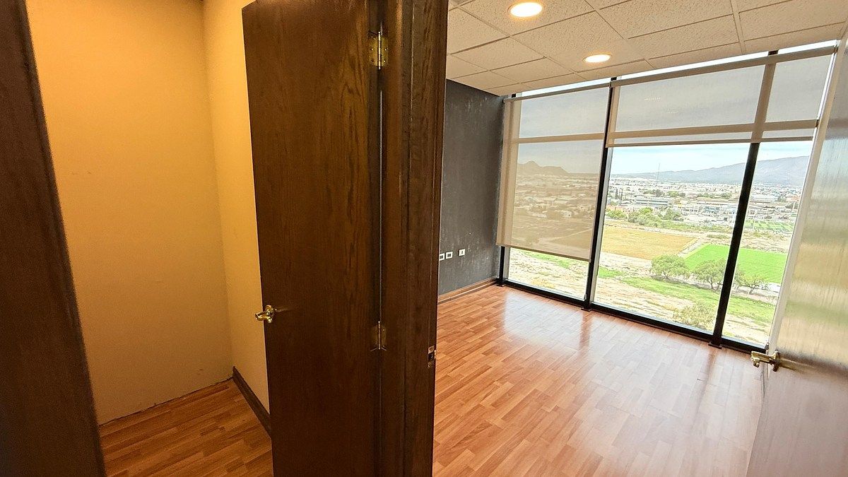 Office in República Poniente, Saltillo, photo 3 of 6