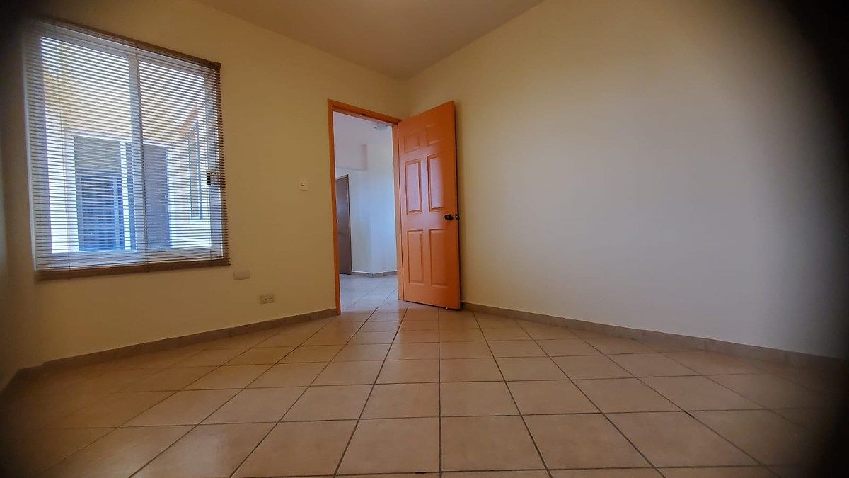 Local comercial en Villas de Santiago, Querétaro, foto 11 de 15