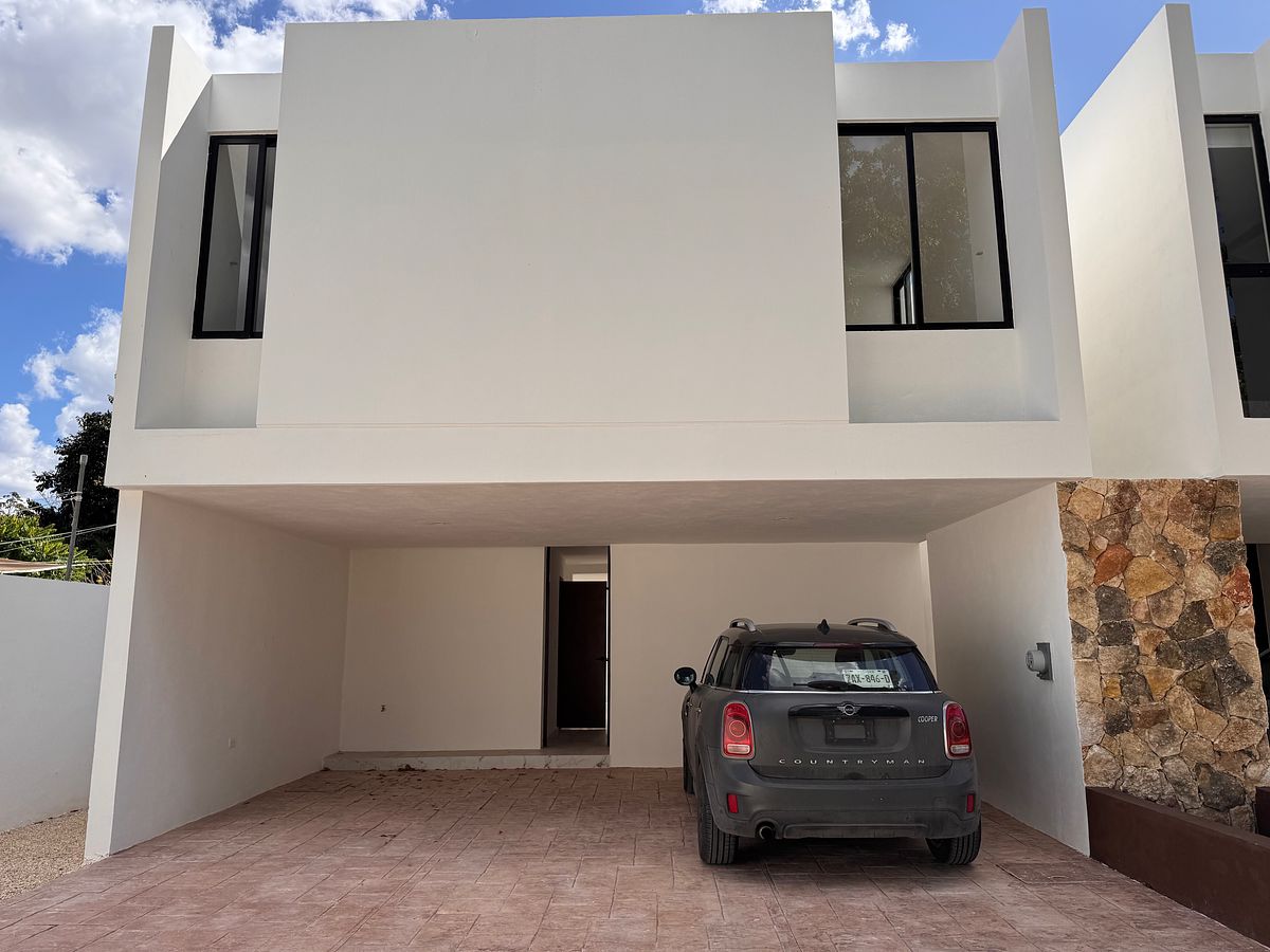 Casa con EQUIPAMIENTO en Chuburna Hidalgo, dentro de Mérida, foto 1 de 22