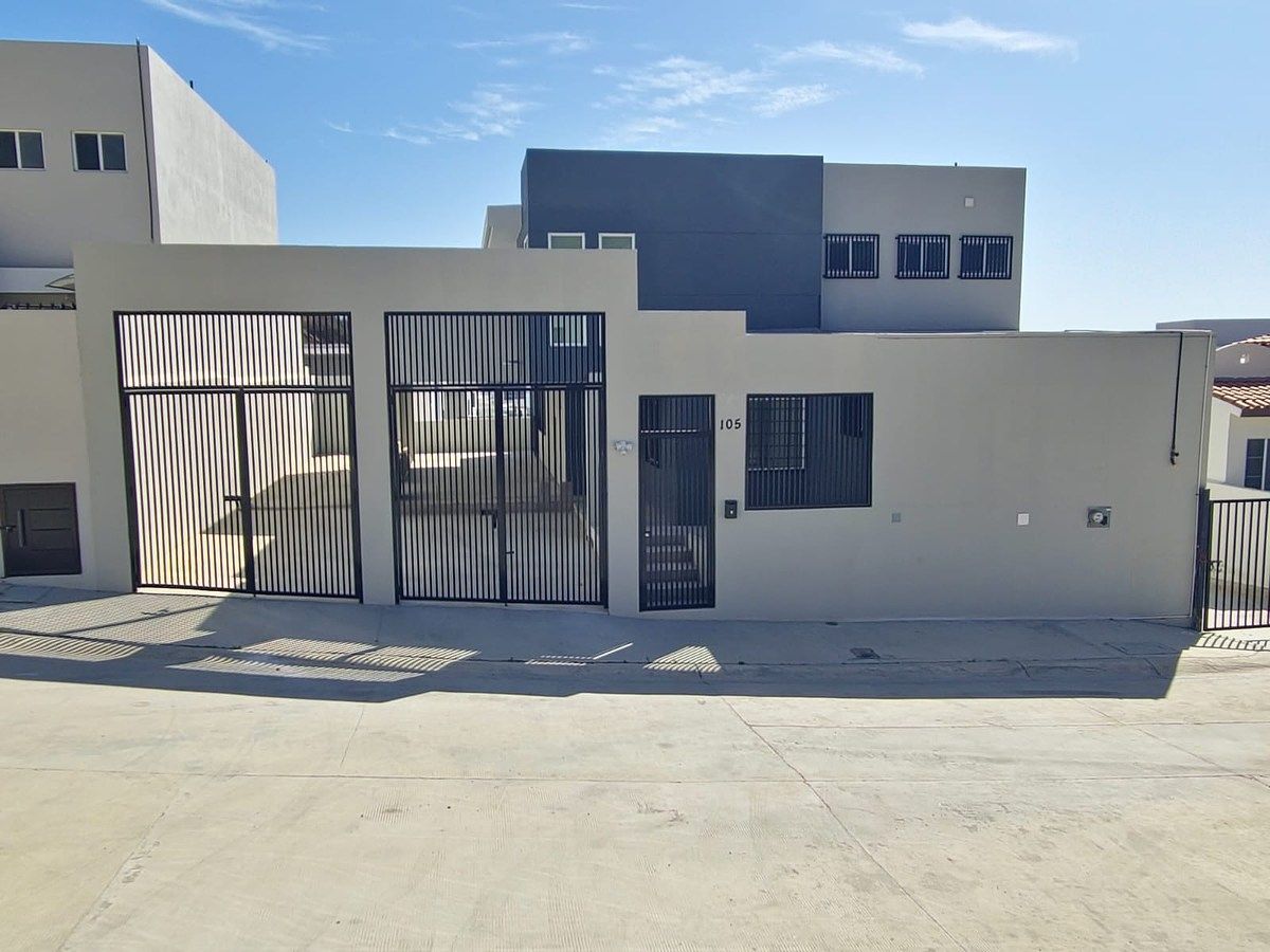 FACHADA, photo 1 of 27