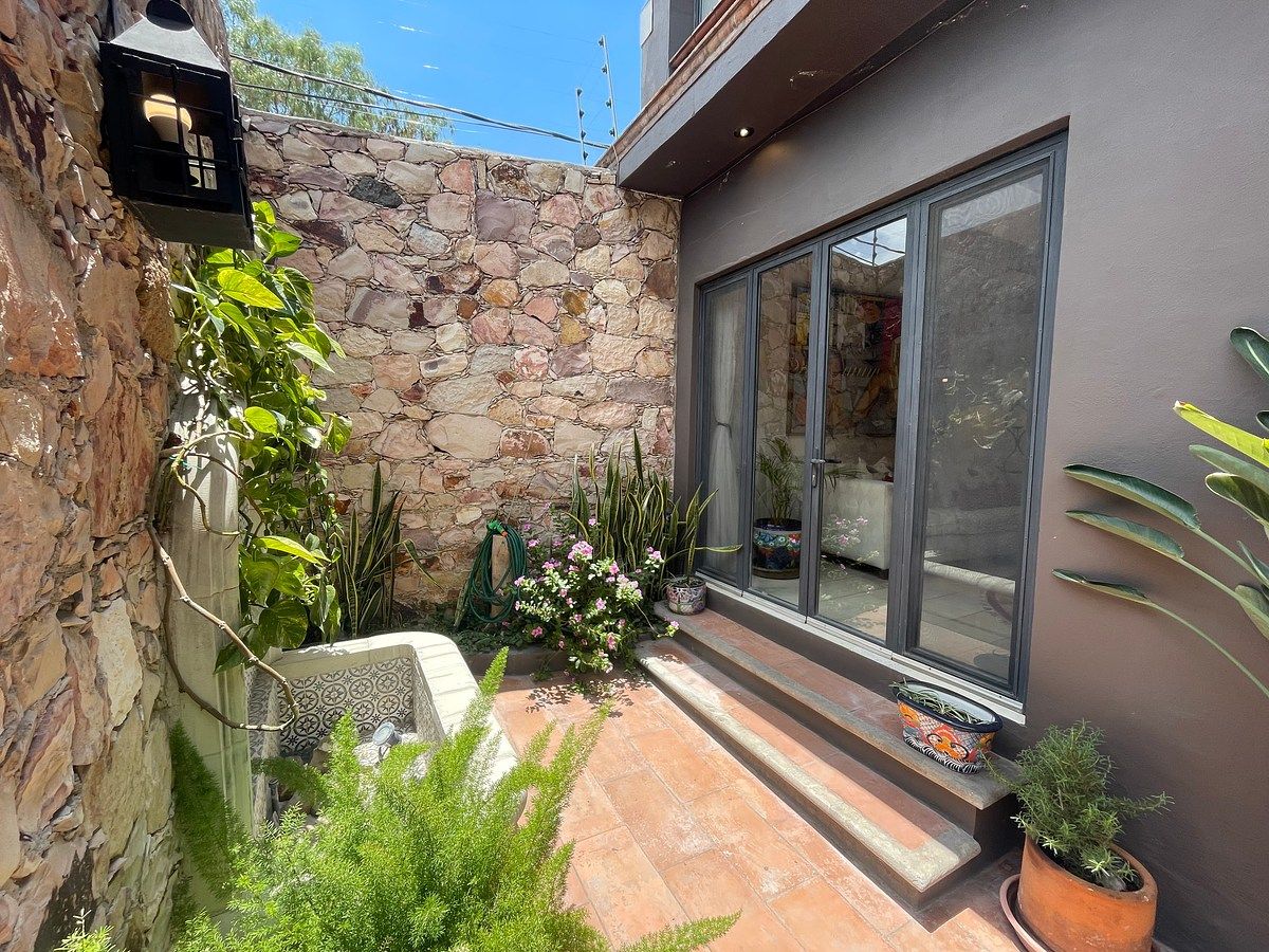 House in El Obraje, San Miguel de Allende, photo 3 of 50