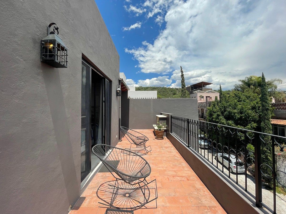 House in El Obraje, San Miguel de Allende, photo 49 of 50