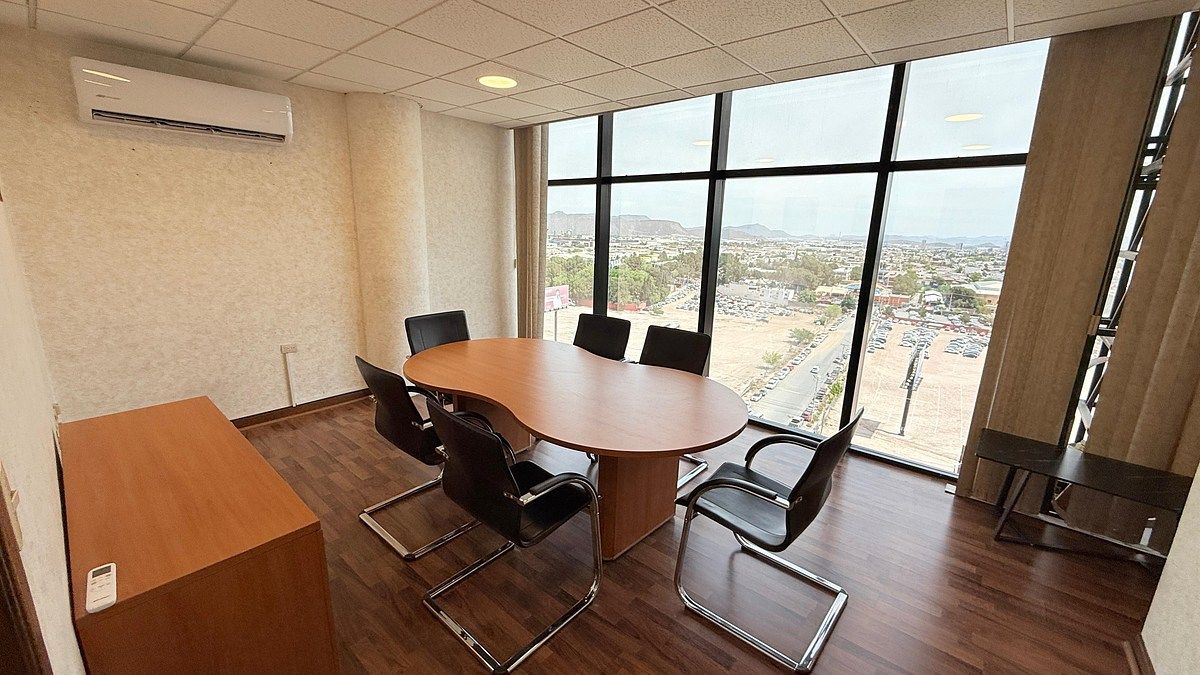 Office in República Poniente, Saltillo, photo 2 of 7