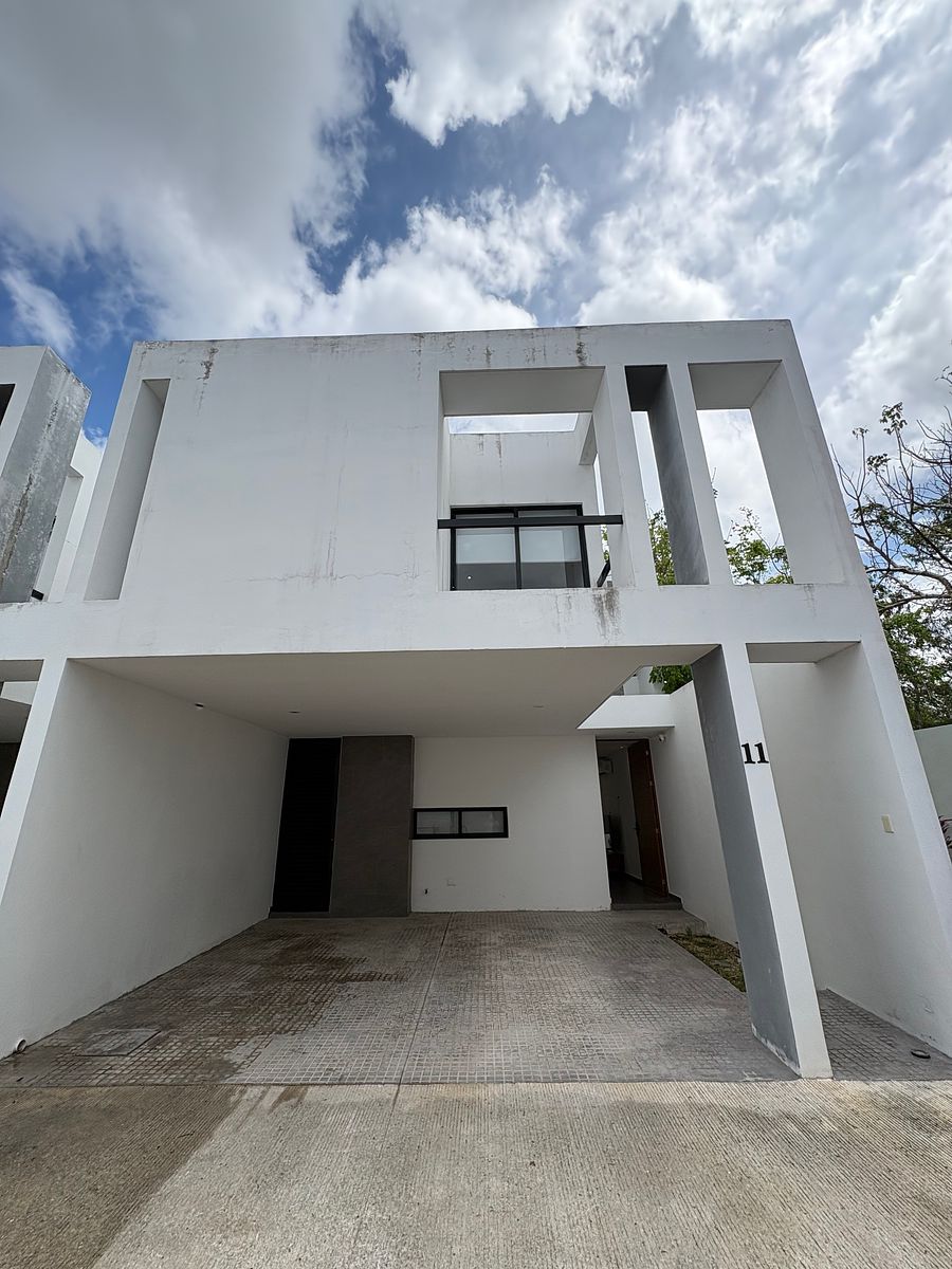 CASA EN RENTA AMUEBLADA MÉRIDA CHOLUL, photo 1 of 22