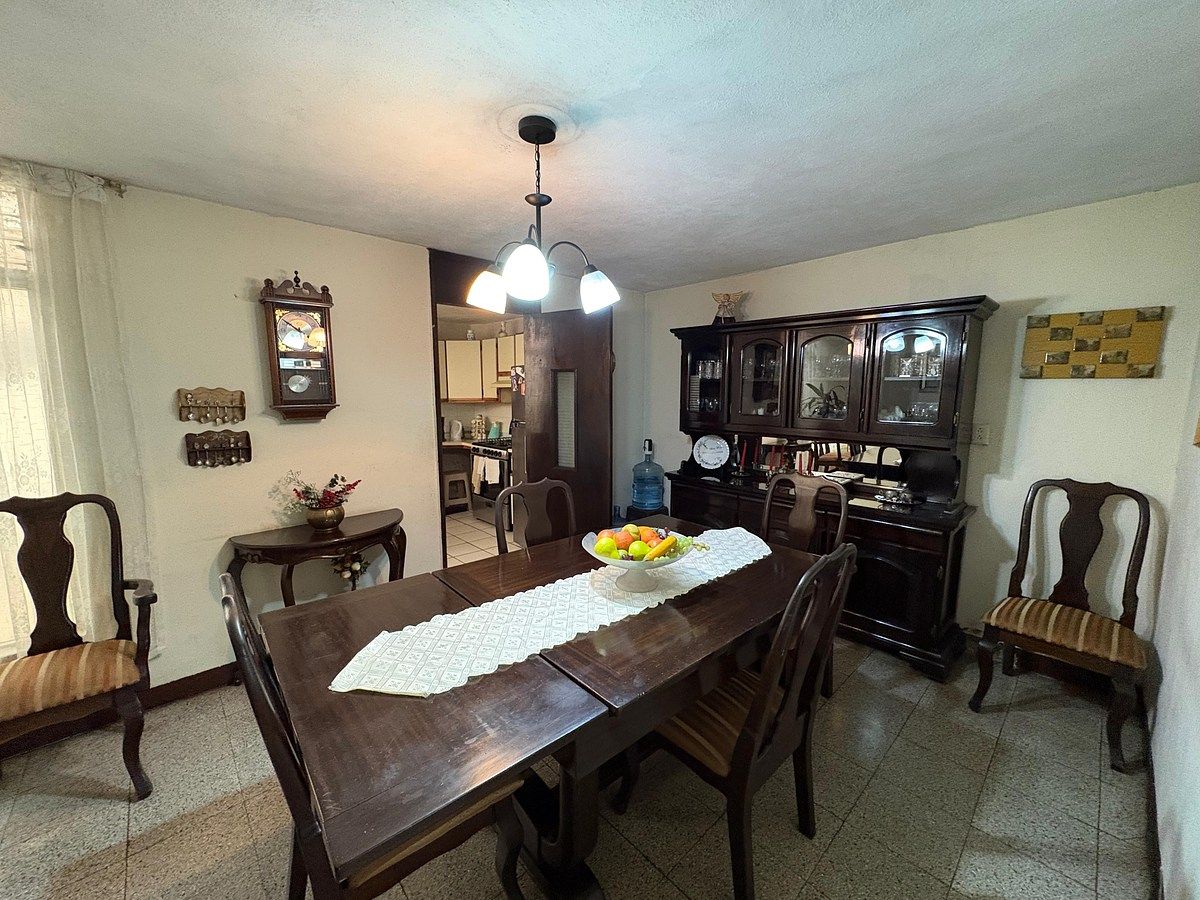 Casa en Venta en Zona 11 / Loma Linda Mariscal
