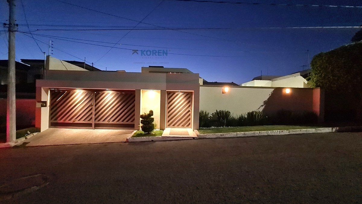 Venta de Residencia en Villas de Irapuato., foto 1 de 10
