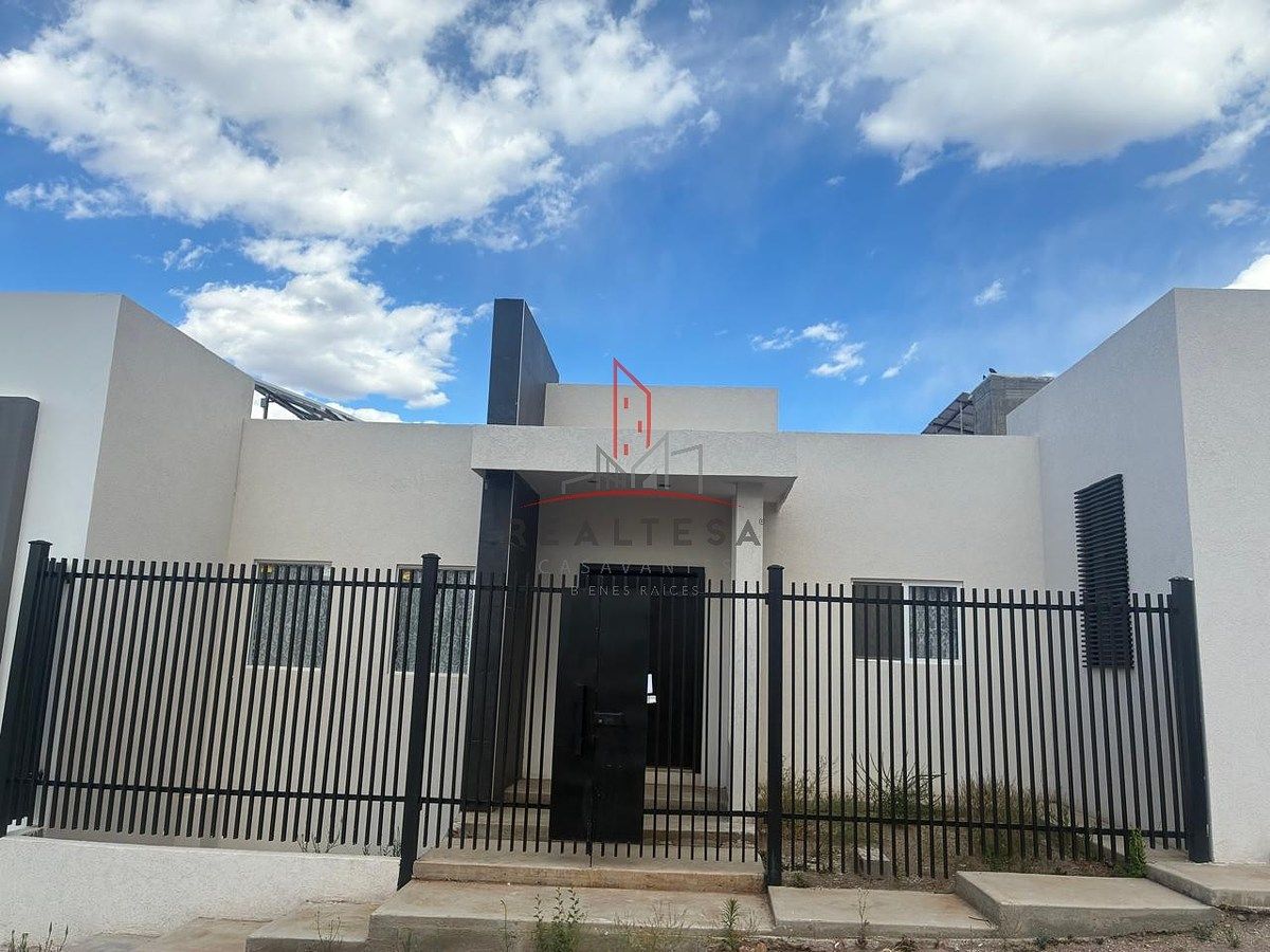 Casa Venta Progreso Cuauhtémoc Chihuahua 3,200,000 LorCas RGC, foto 1 de 19