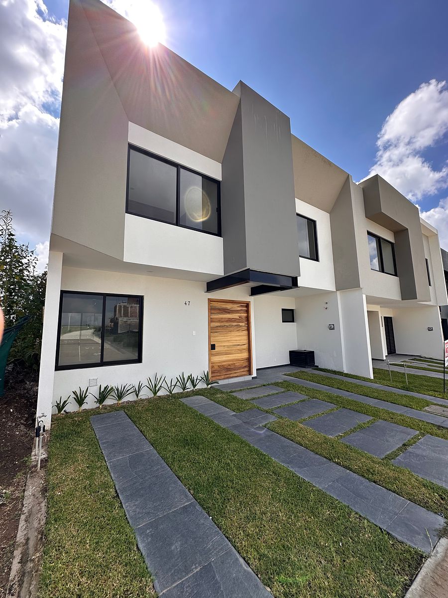 Casa em Valle Imperial, Zapopan, foto 3 de 48