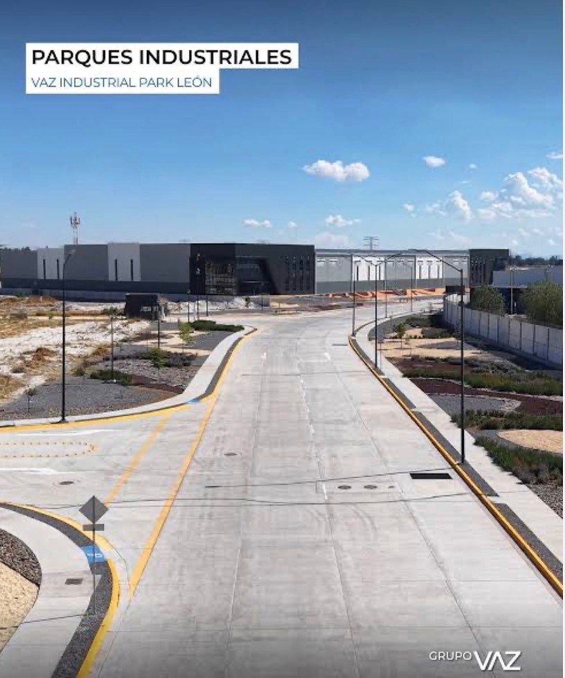 Industrial Lot in Cementos, León, photo 4 of 7