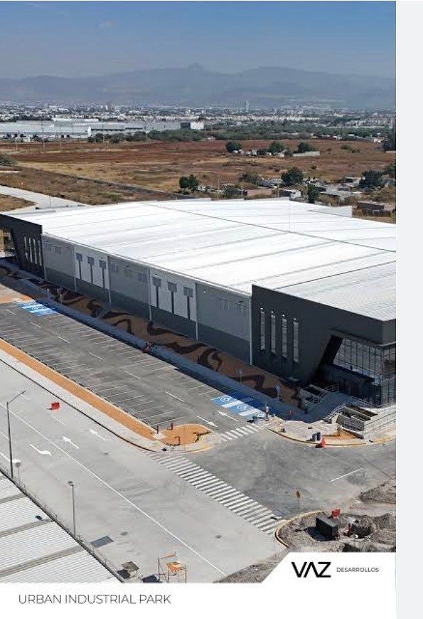 Industrial Lot in Cementos, León, photo 5 of 7