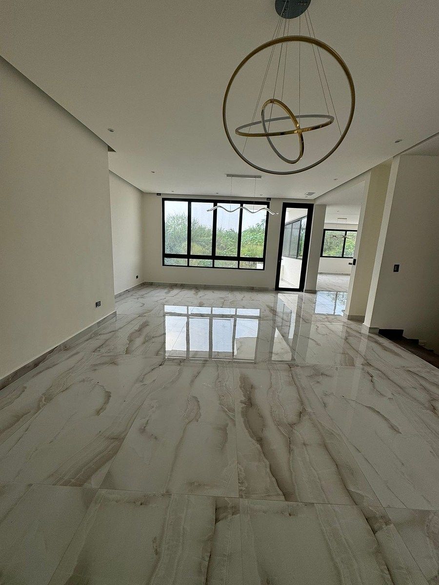 Casa em Castaños del Vergel, Monterrey, foto 3 de 32