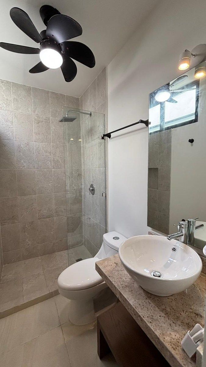 baño, foto 10 de 15