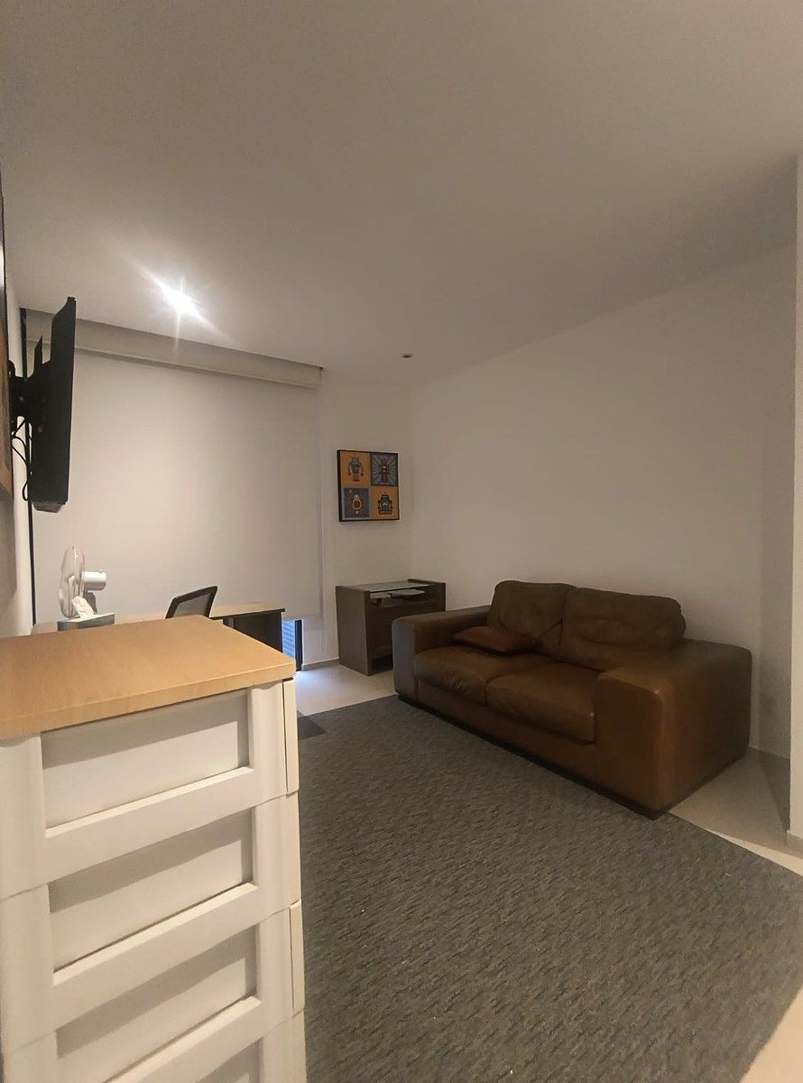 Sala de TV, photo 4 of 14