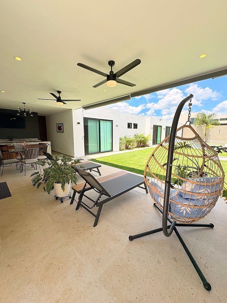 CASA EN VENTA O RENTA UNA PLANTA SÚPER EQUIPADA MÉRIDA, foto 1 de 44
