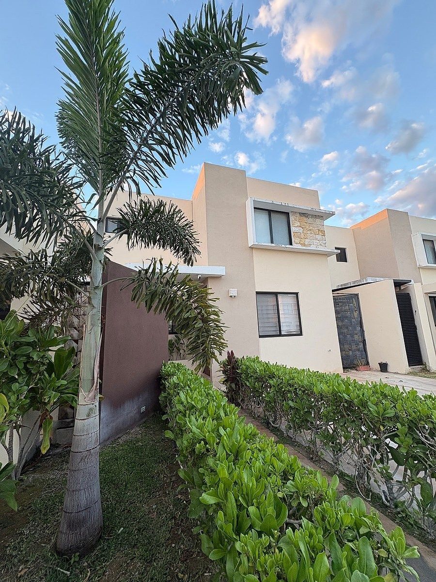 House in Gated Community in Cholul, Mérida, photo 3 of 20