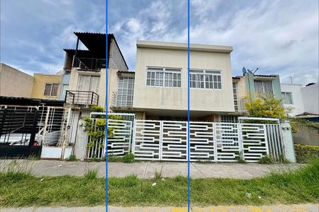 CASA CON AMPLIACIÓN  EN VILLAS DE ANDALUCÍA