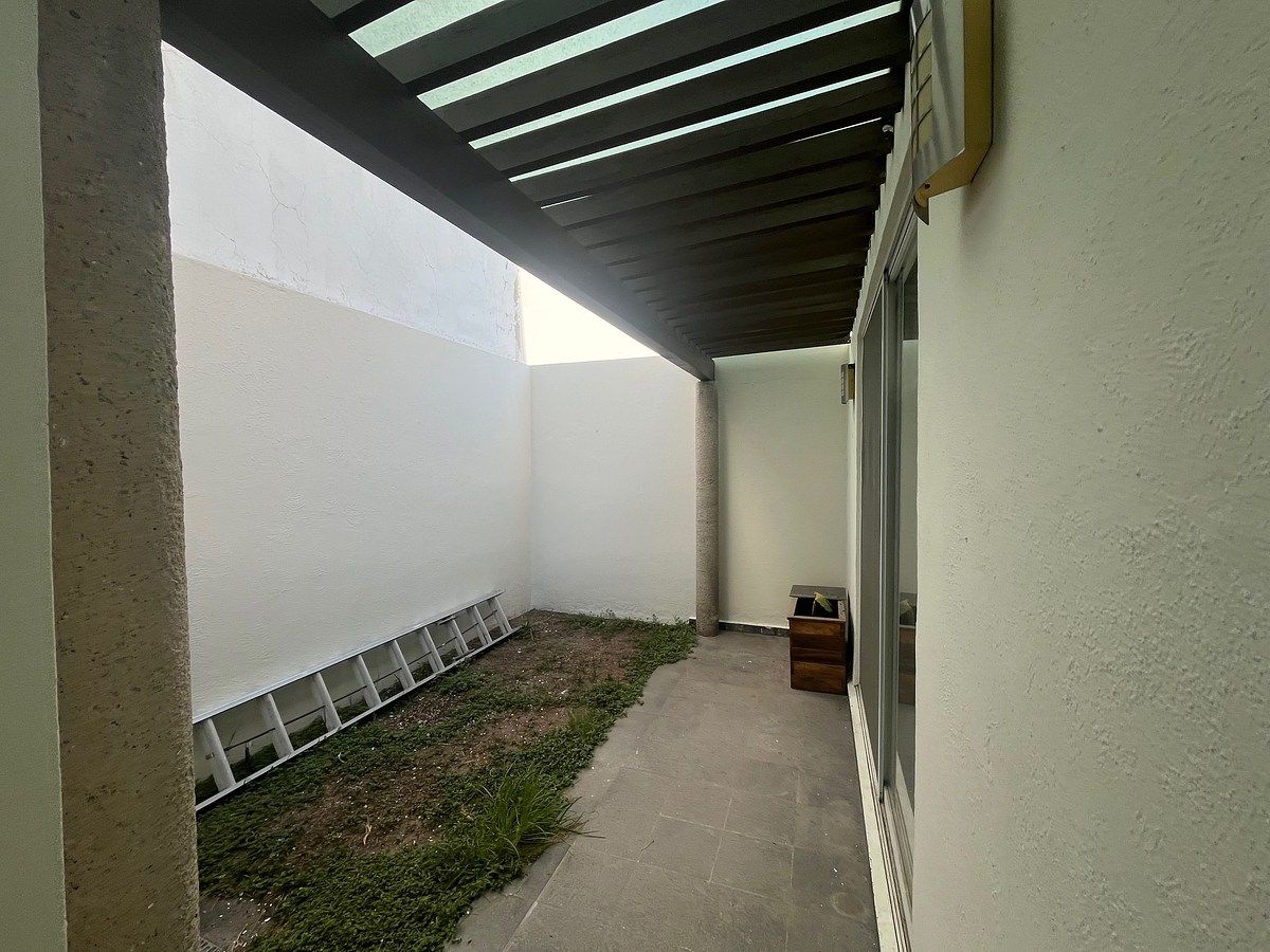 jardín con terraza, foto 13 de 34