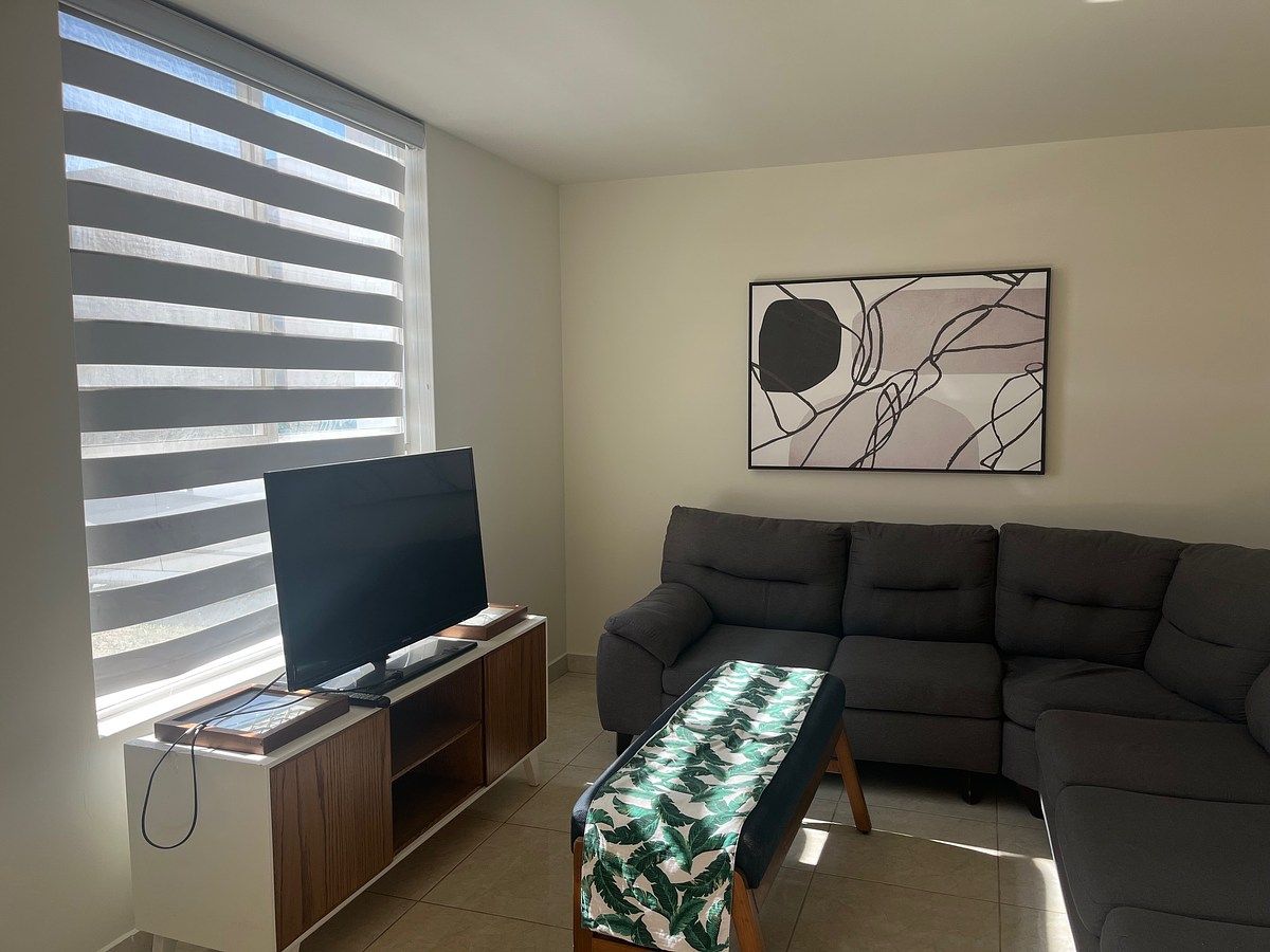 sala con vista al frente, foto 6 de 34