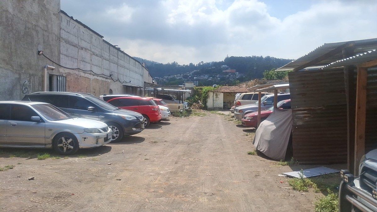 Propiedad en Venta en Antigua Guatemala – A 2 Cuadras del Estadio Pensativo