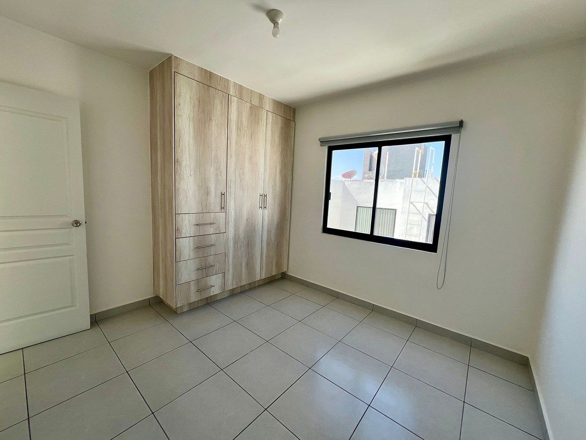 Casa em condomínio fechado em Zákia, El Marqués, foto 7 de 11