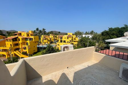 PH dos niveles, Club Santiago, Manzanillo