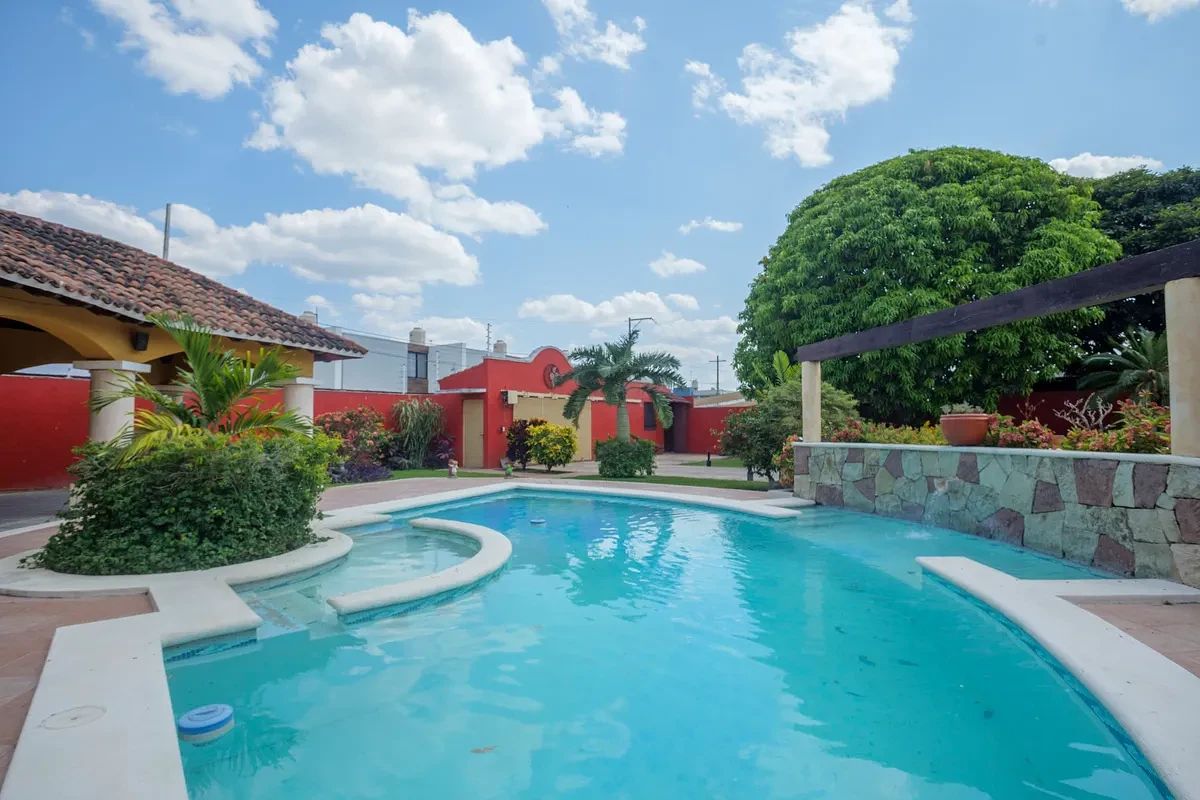 CASA EN VENTA DE UNA SOLA PLANTA CON 1,500 M² DE TERRENO EN CHOLUL, foto 1 de 17