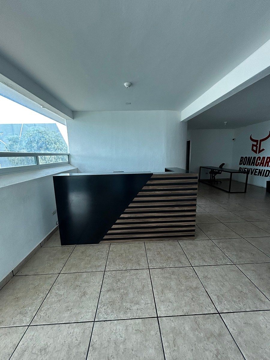 Galpão comercial em El Cortijo, San Francisco de los Romo, foto 11 de 16