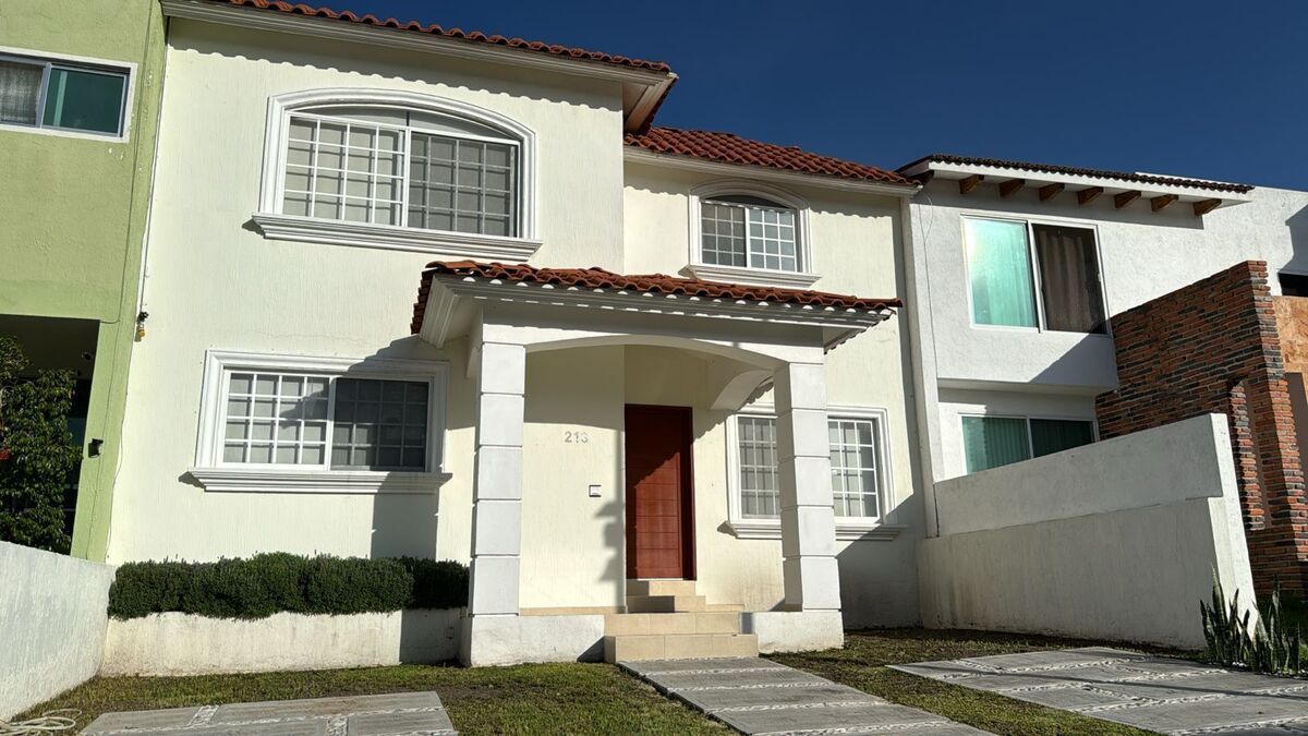 VENTA/RENTA DE CASA EN CUMBRES DEL LAGO, foto 1 de 14