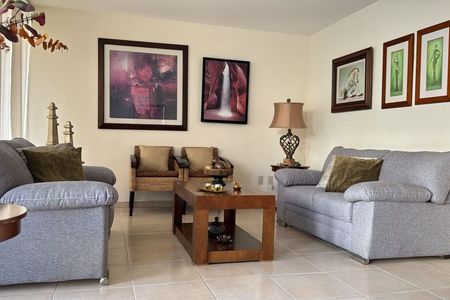 VENTA/RENTA DE CASA EN CUMBRES DEL LAGO
